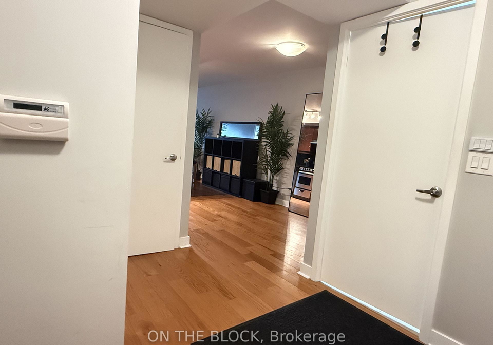 320-richmond-street-e-toronto-ontario-c13435642