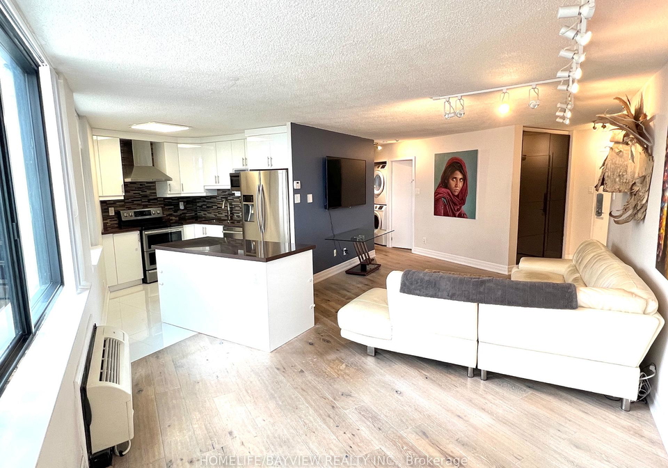 250-queens-quay-w-toronto-ontario-c13435656