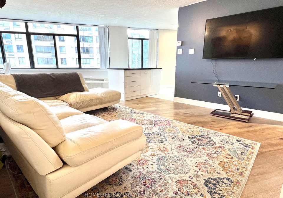 250-queens-quay-w-toronto-ontario-c13435656
