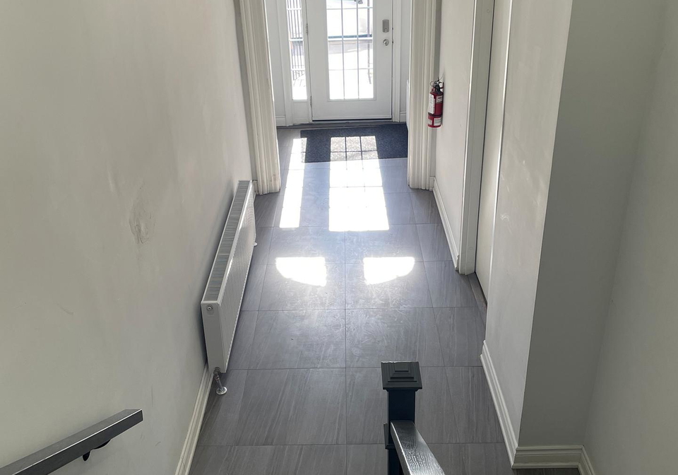 414-dundas-street-e-toronto-ontario-c13435700