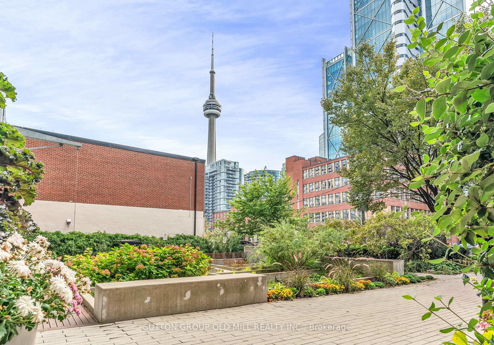 400-wellington-street-w-toronto-ontario-c13435730