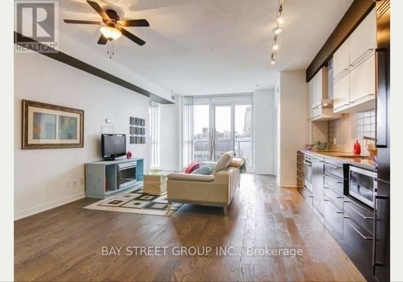 770-bay-street-toronto-ontario-c13435740