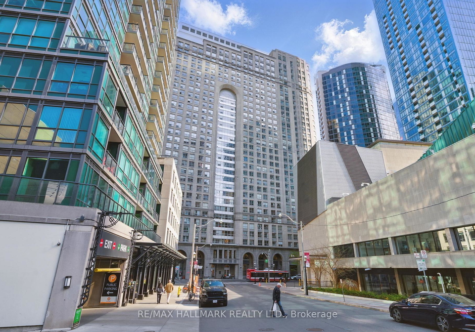 25-the-esplanade-toronto-ontario-c13435910