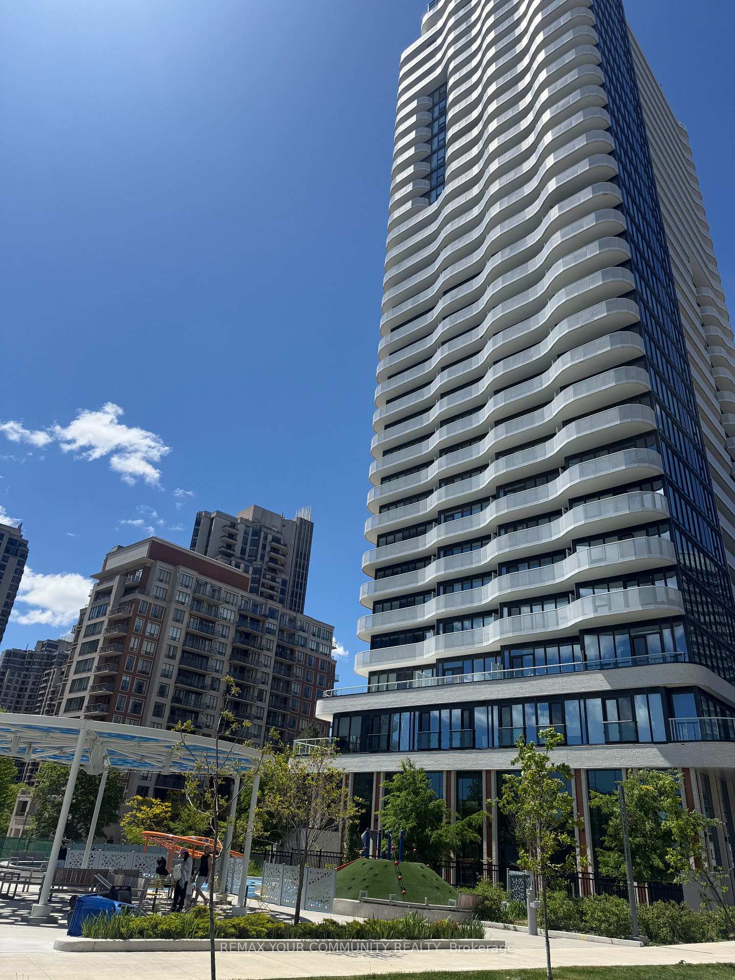 15-holmes-avenue-north-york-ontario-c13436016