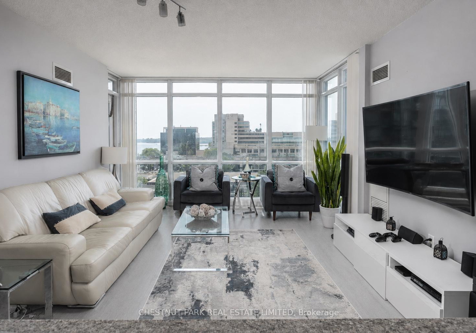 15-fort-york-boulevard-toronto-ontario-c13436162