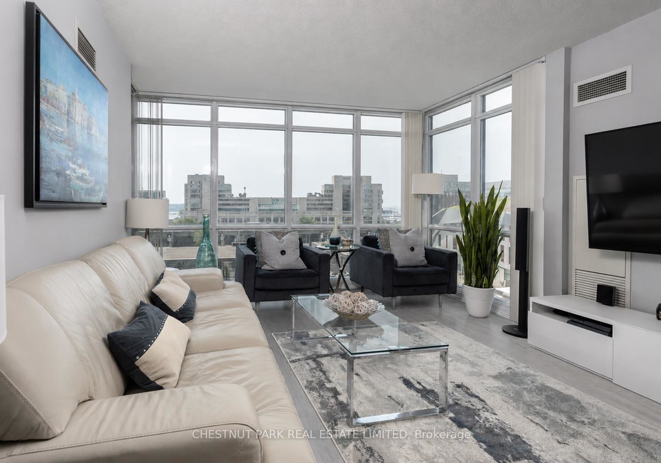 15-fort-york-boulevard-toronto-ontario-c13436162