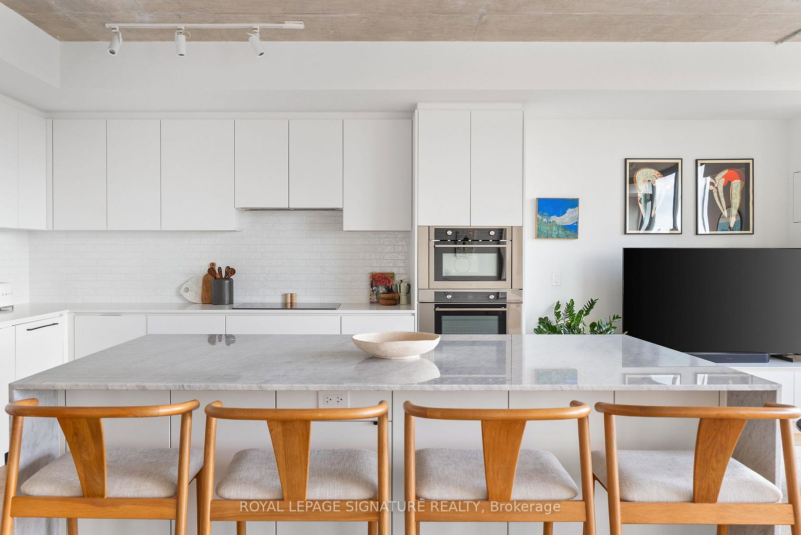 899-college-street-toronto-ontario-c13436354