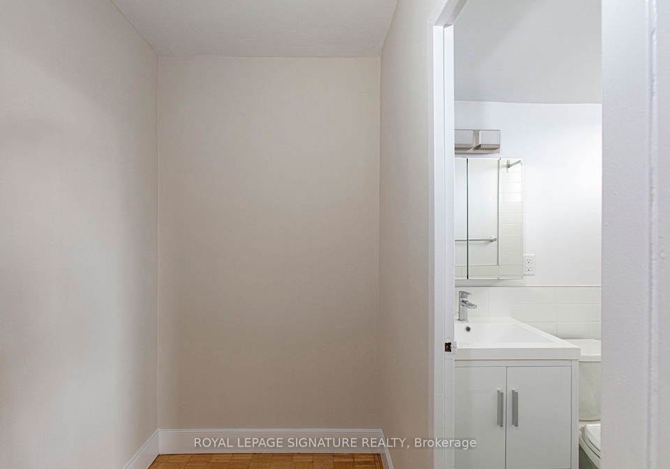 525-eglinton-avenue-e-toronto-ontario-c13436556