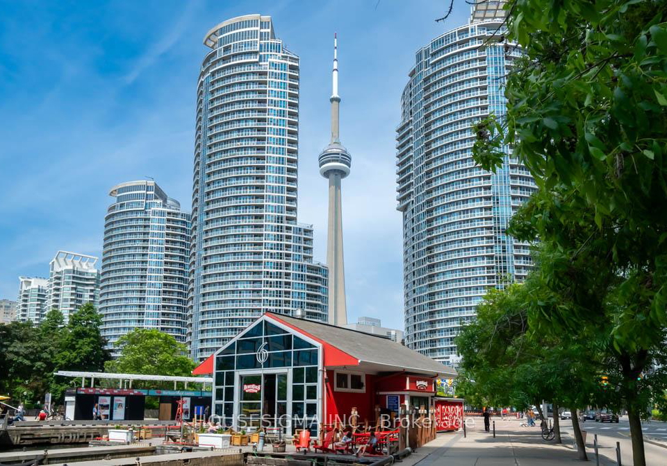 77-harbour-square-toronto-ontario-c13436996