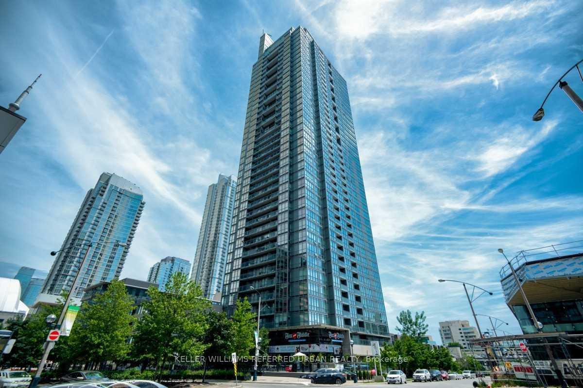 15-fort-york-boulevard-toronto-ontario-c13437146