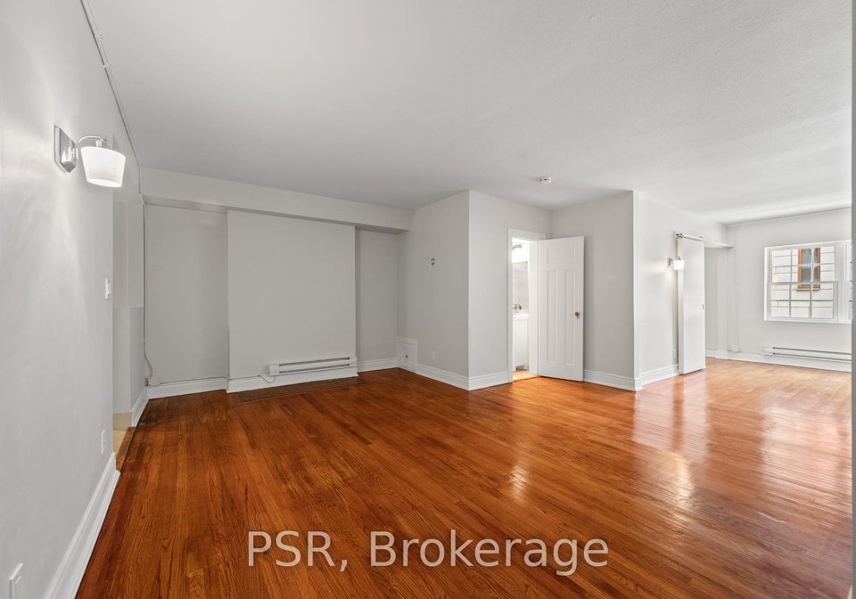 8-st-thomas-street-toronto-ontario-c13437220