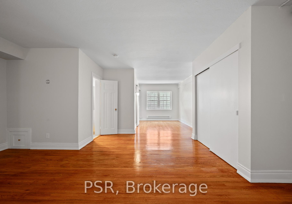 8-st-thomas-street-toronto-ontario-c13437220