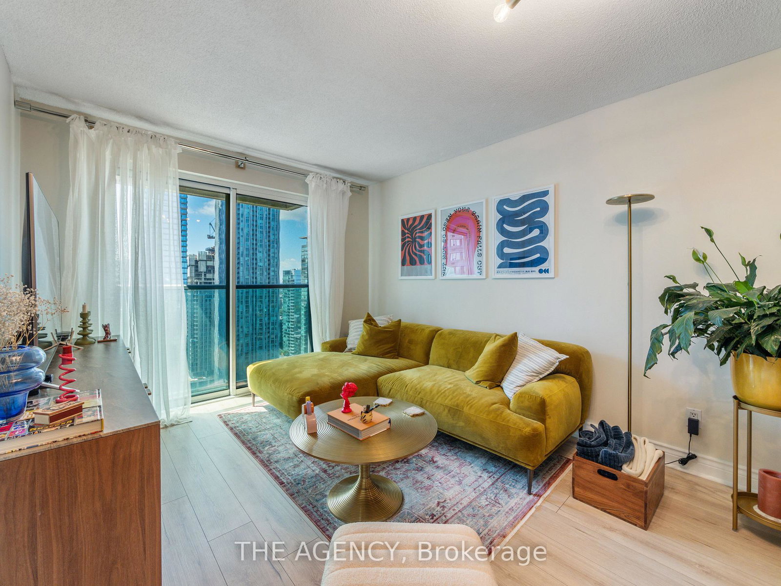 8-park-road-toronto-ontario-c13437342