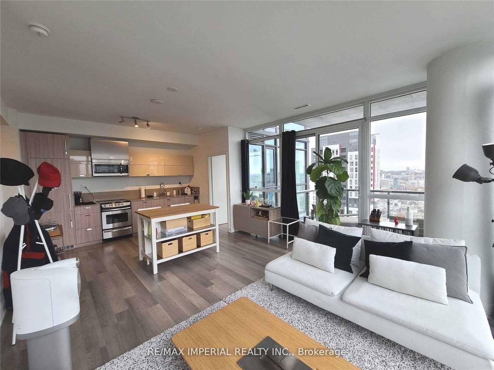 290-adelaide-street-w-toronto-ontario-c13437462