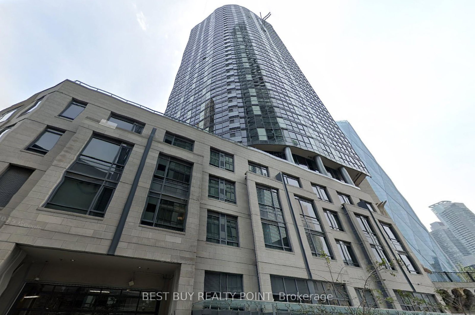 1-the-esplanade-toronto-ontario-c13437478