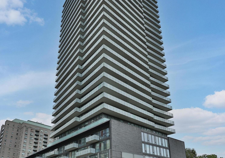 1815-yonge-street-toronto-ontario-c13437552