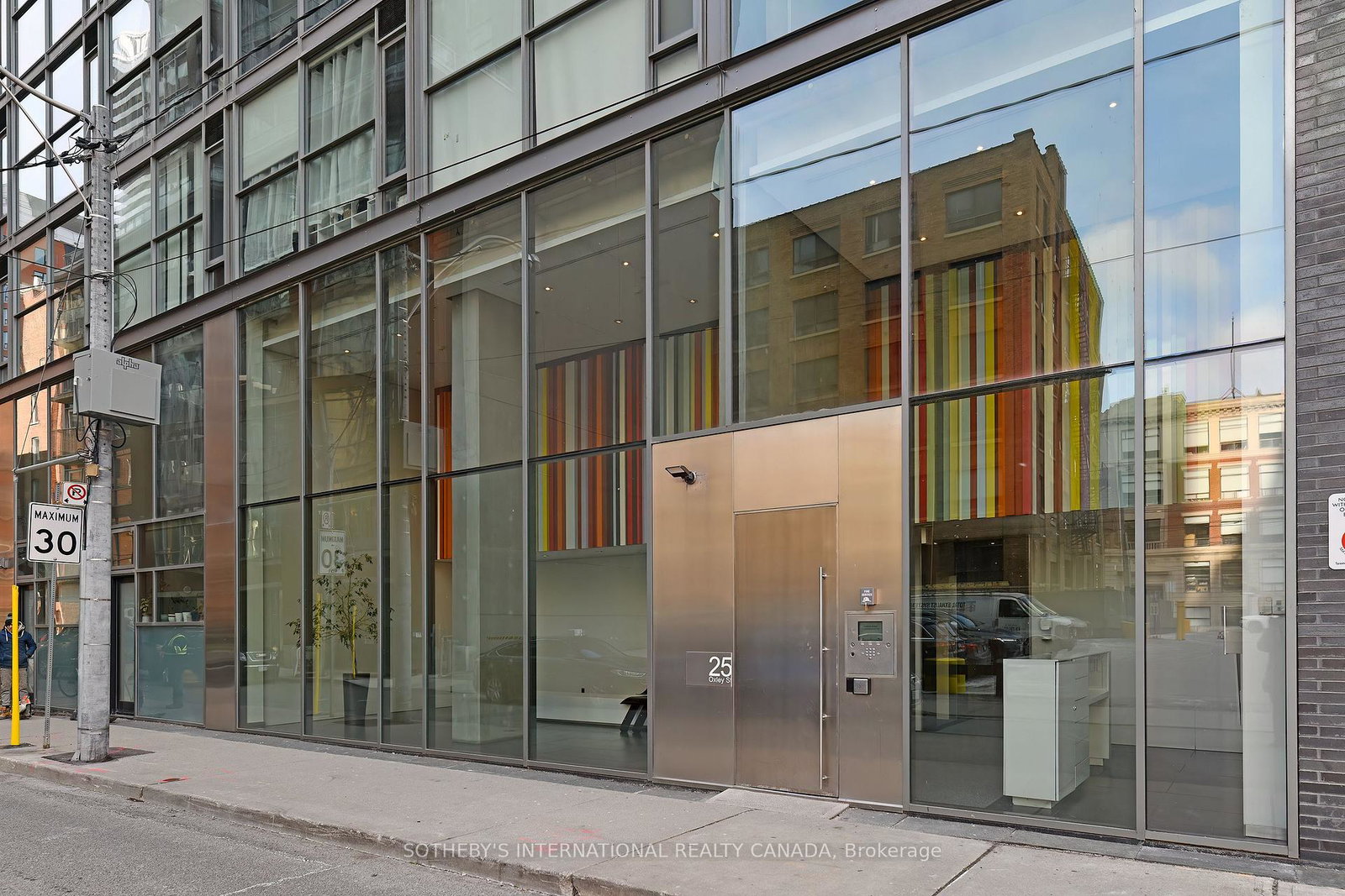25-oxley-street-toronto-ontario-c13437684