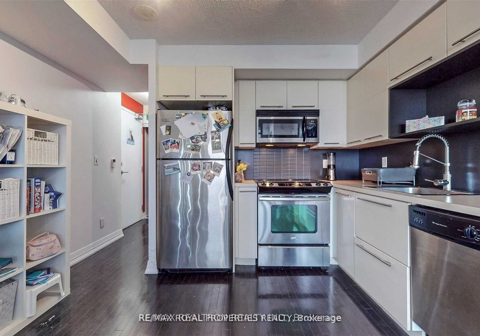 25-carlton-street-toronto-ontario-c13437880
