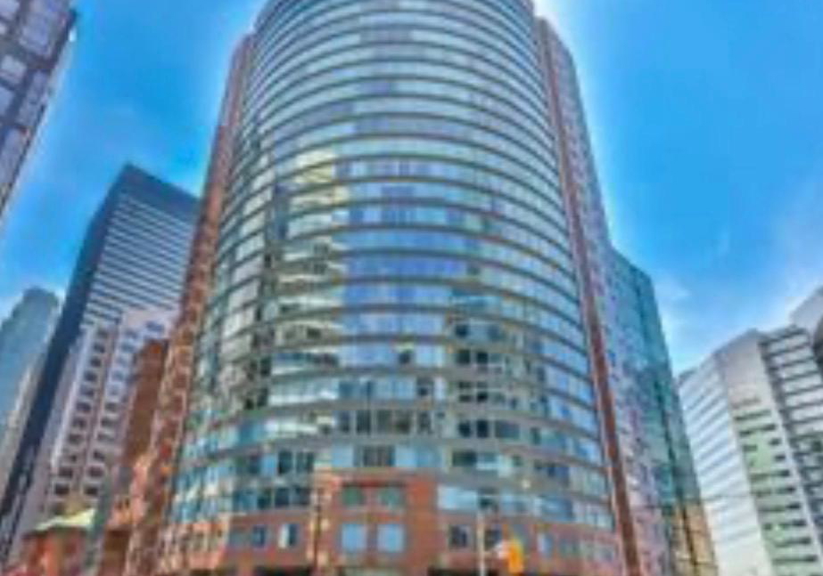33-university-avenue-toronto-ontario-c13437892