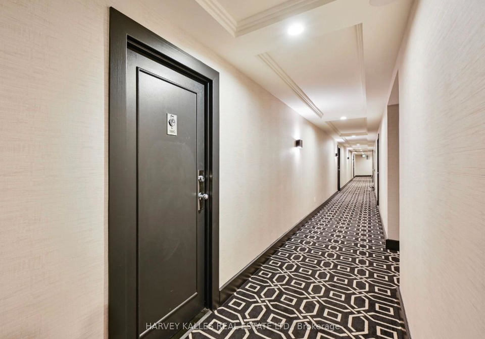 33-university-avenue-toronto-ontario-c13437892