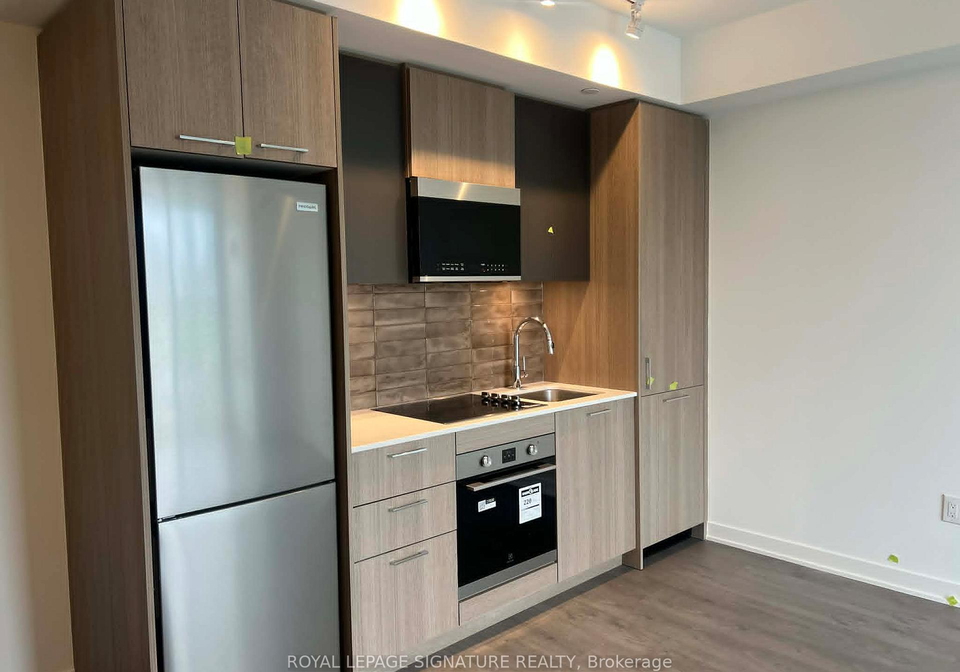 10-oak-street-toronto-ontario-c13437980