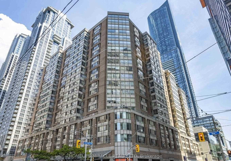 717-bay-street-toronto-ontario-c13438000