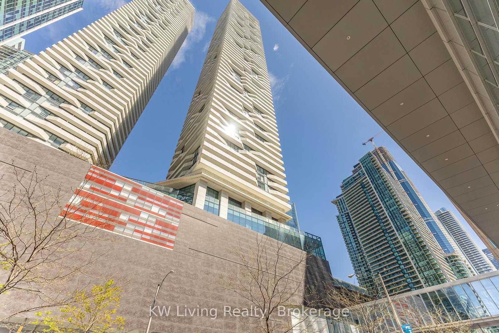 88-harbour-street-toronto-ontario-c13438116