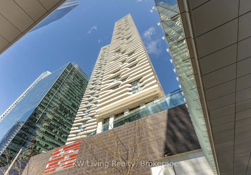 88-harbour-street-toronto-ontario-c13438116