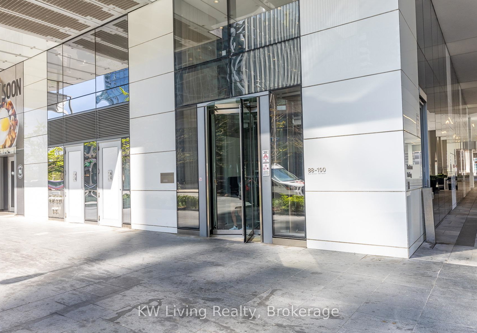 88-harbour-street-toronto-ontario-c13438116