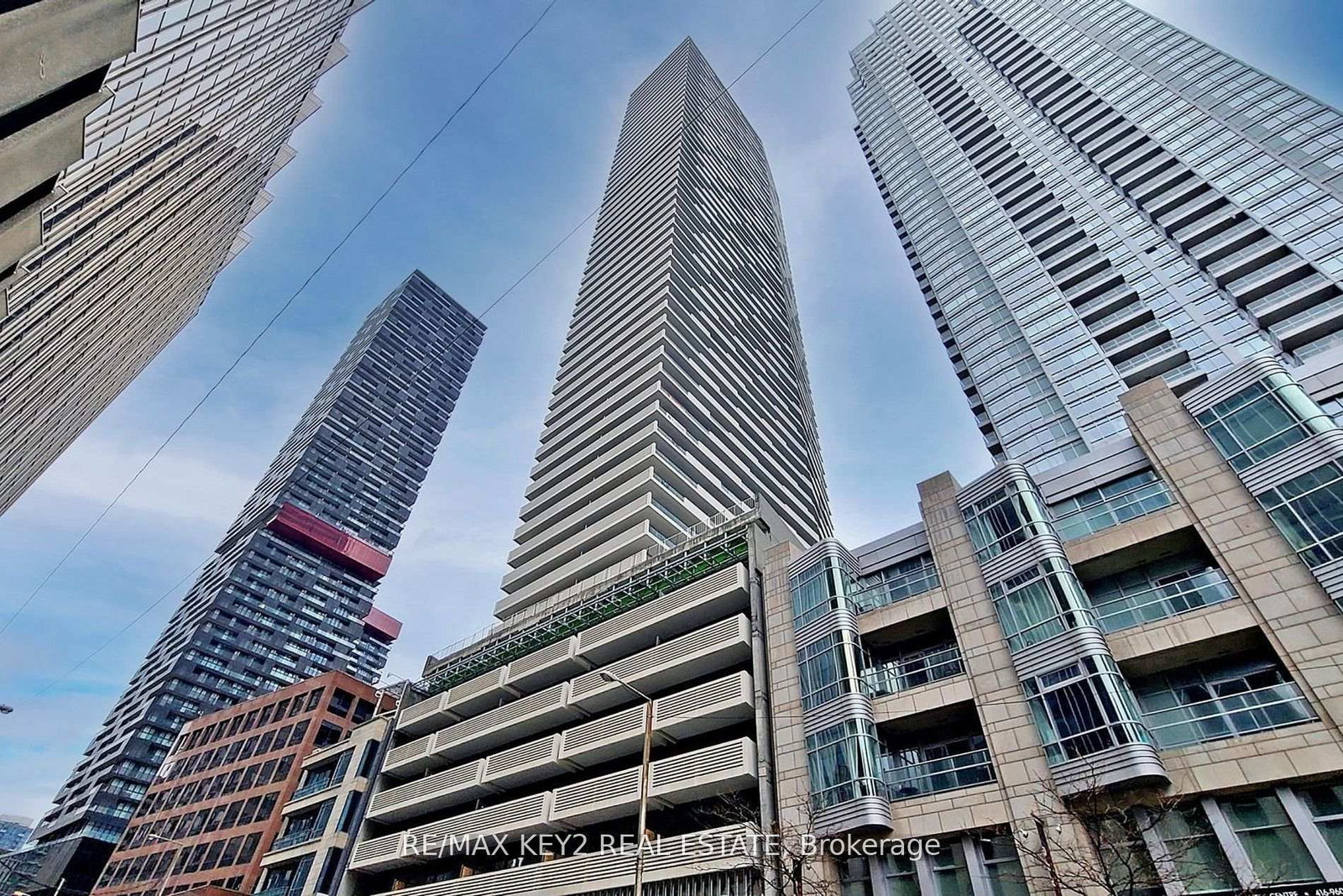 2221-yonge-street-toronto-ontario-c13438124