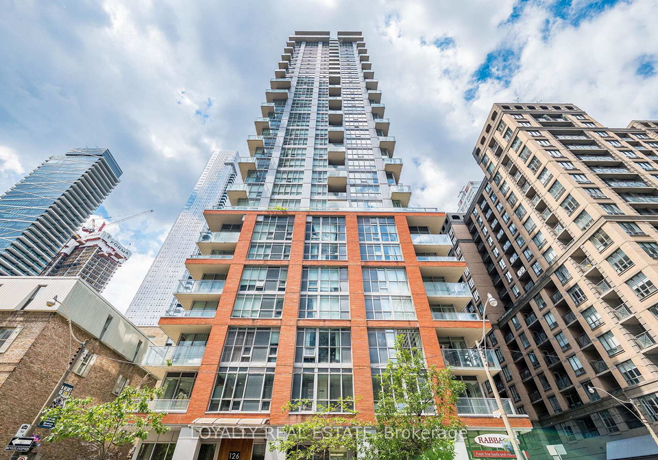 126-simcoe-street-toronto-ontario-c13438350
