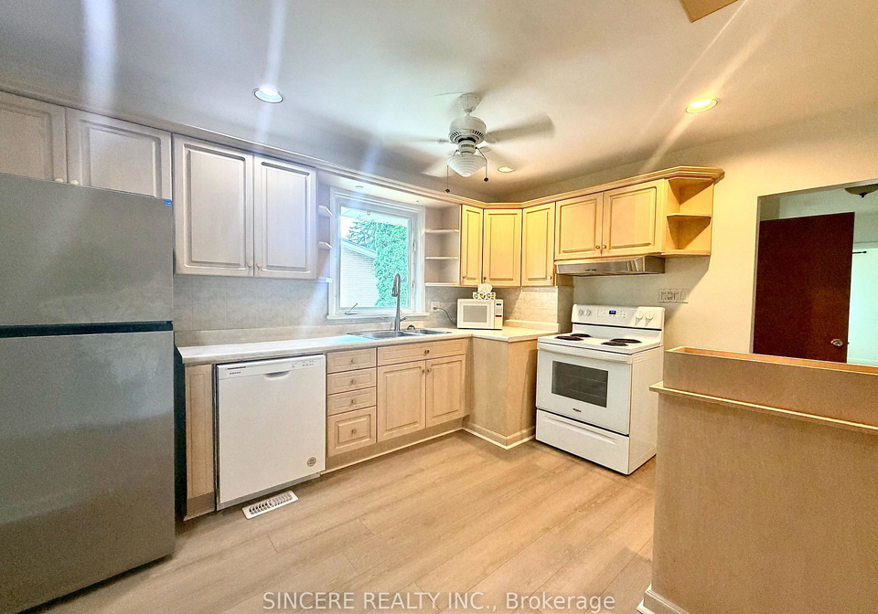 36-sumner-heights-drive-north-york-ontario-c13438436