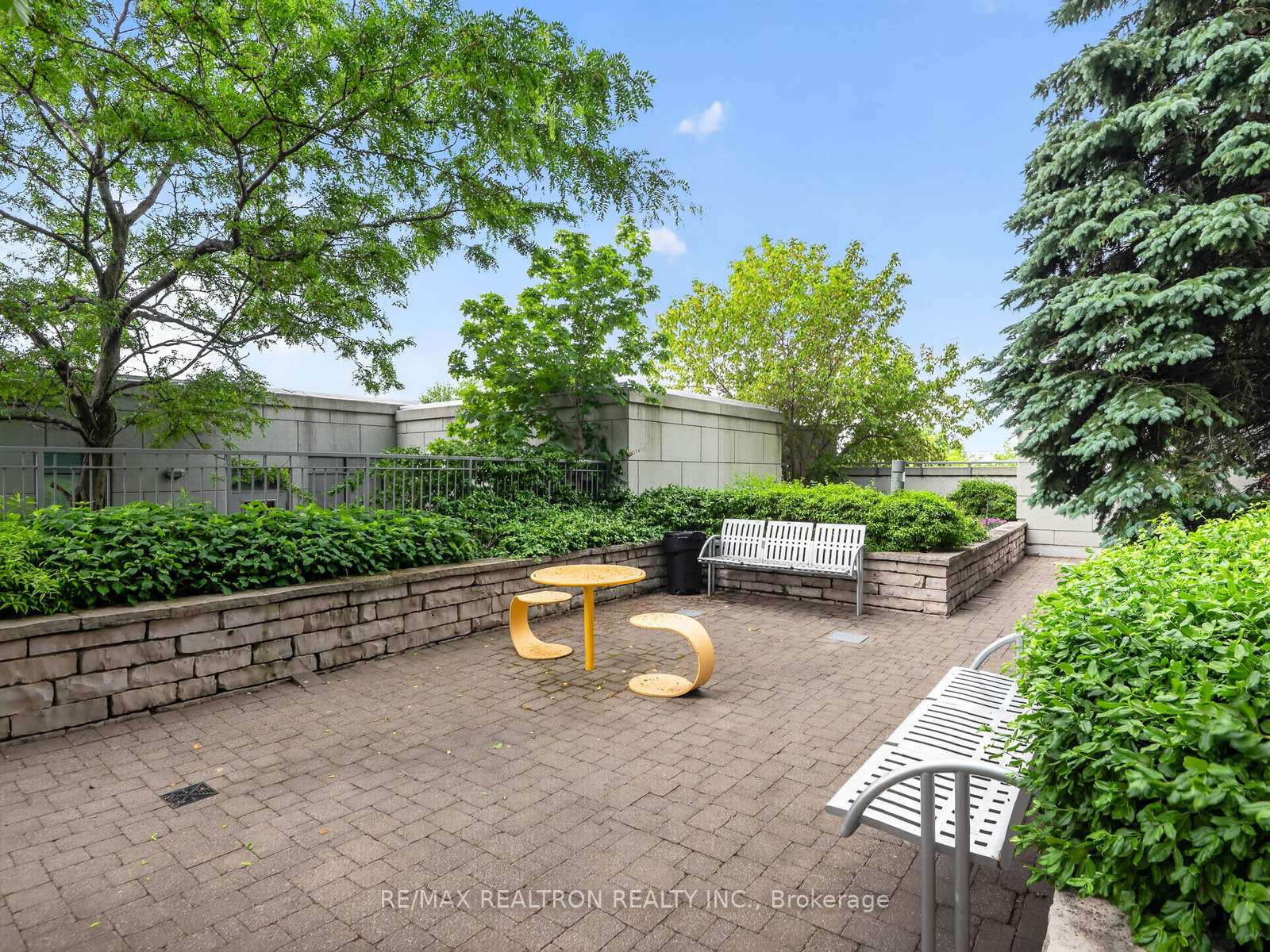 25-greenview-avenue-toronto-ontario-c13438488