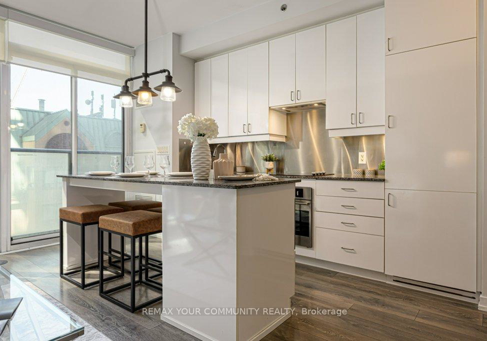 426-university-avenue-toronto-ontario-c13438528