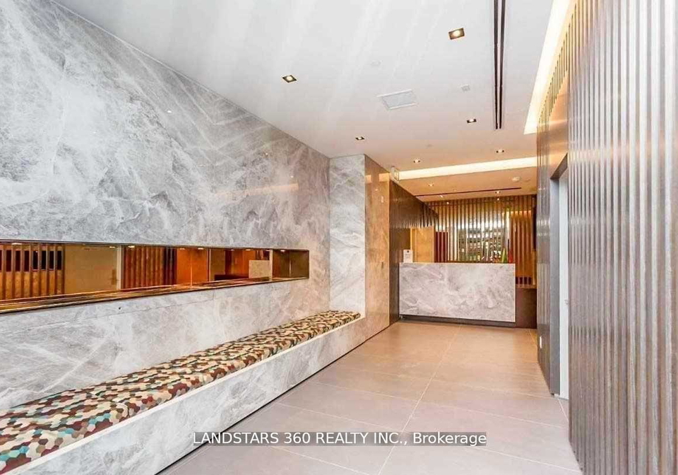 215-queen-street-w-toronto-ontario-c13438540