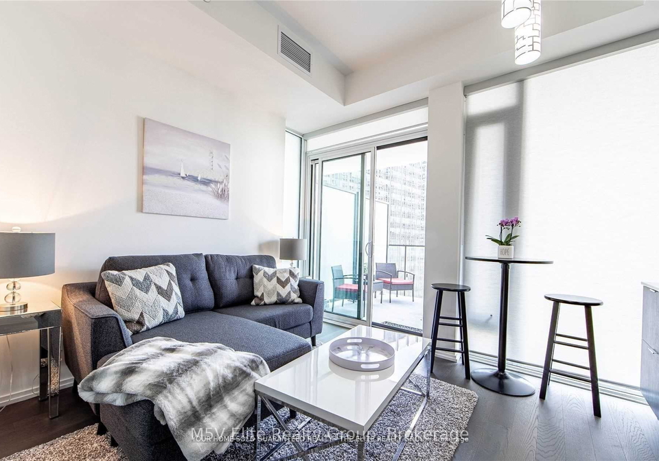5-soudan-avenue-toronto-ontario-c13438622
