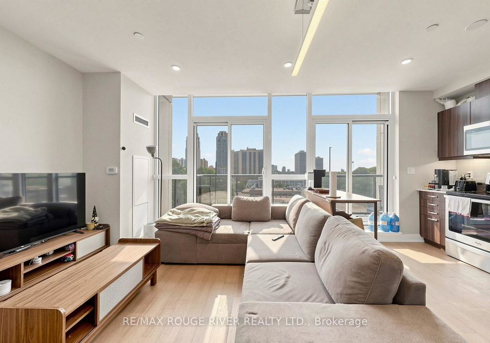 1486-bathurst-street-toronto-ontario-c13438628