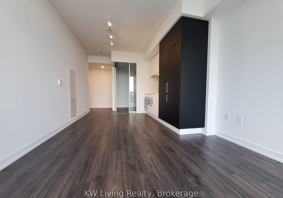 33-helendale-avenue-toronto-ontario-c13438882