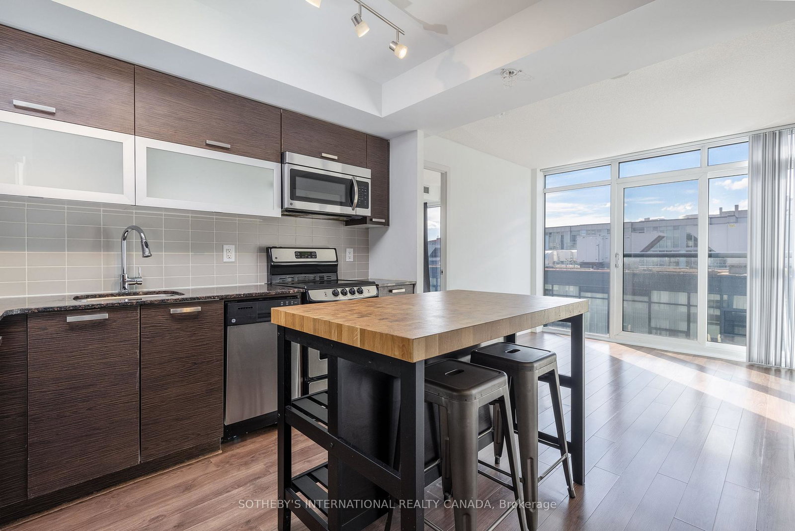 36-lisgar-street-toronto-ontario-c13438974