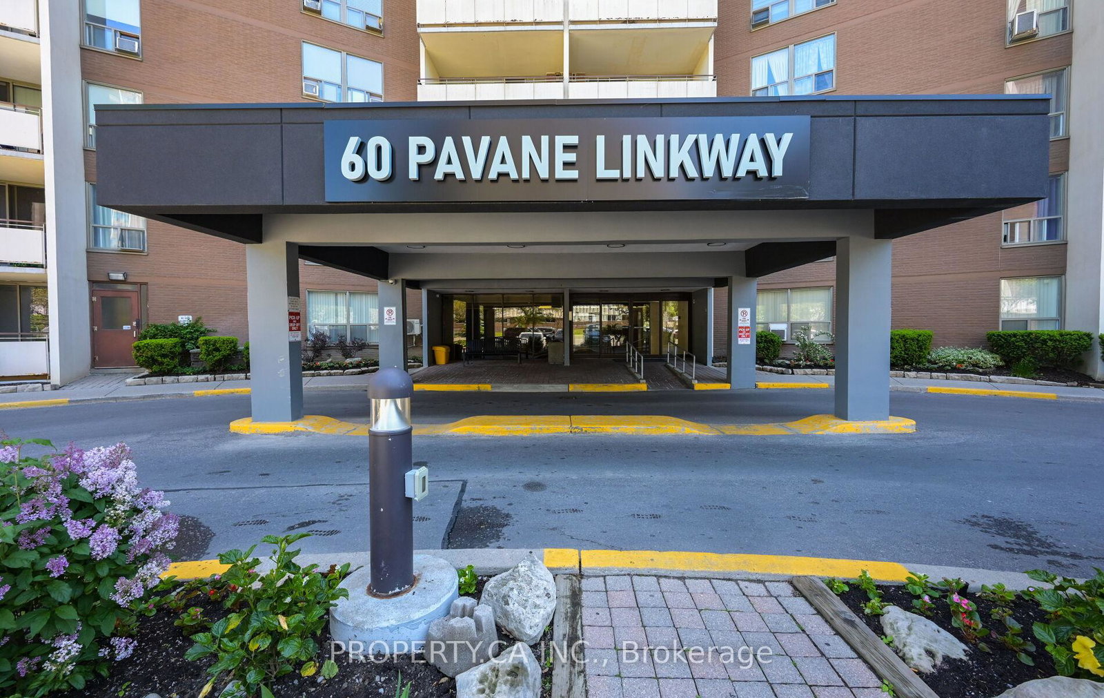 60-pavane-linkway-east-york-ontario-c13439120