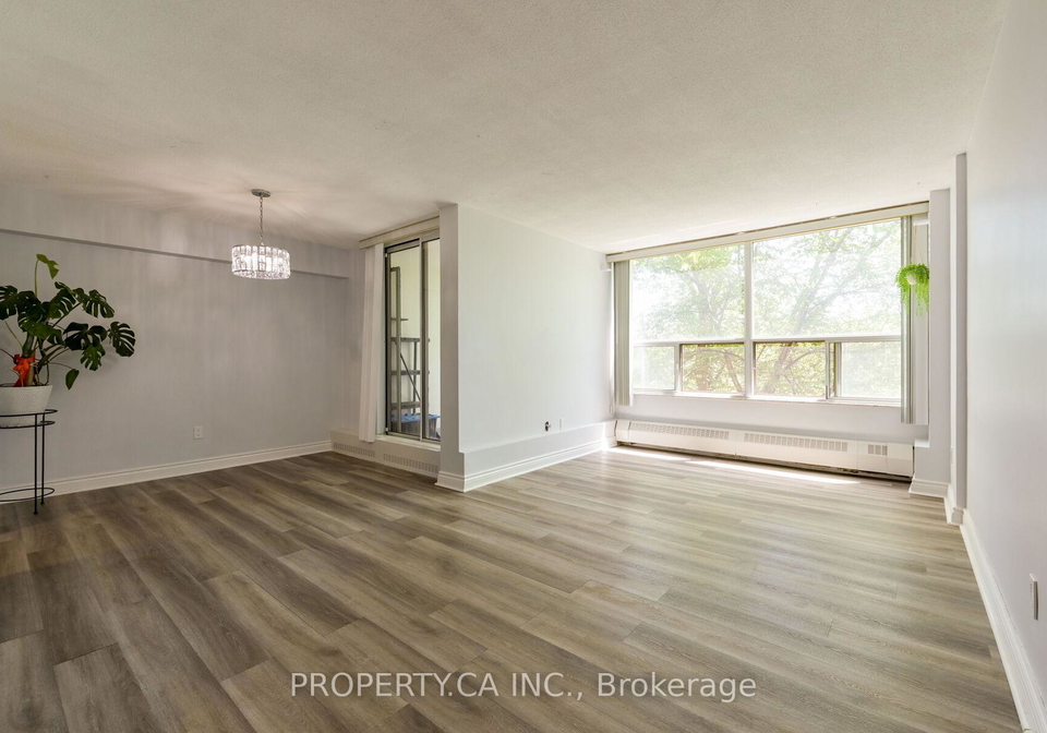 60-pavane-linkway-east-york-ontario-c13439120