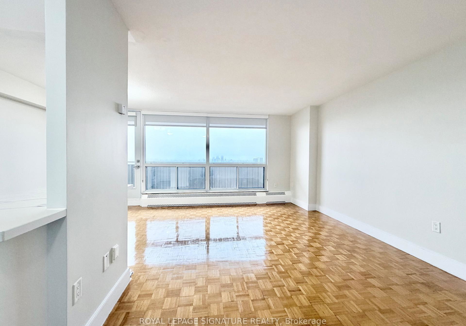 666-spadina-avenue-toronto-ontario-c13439182