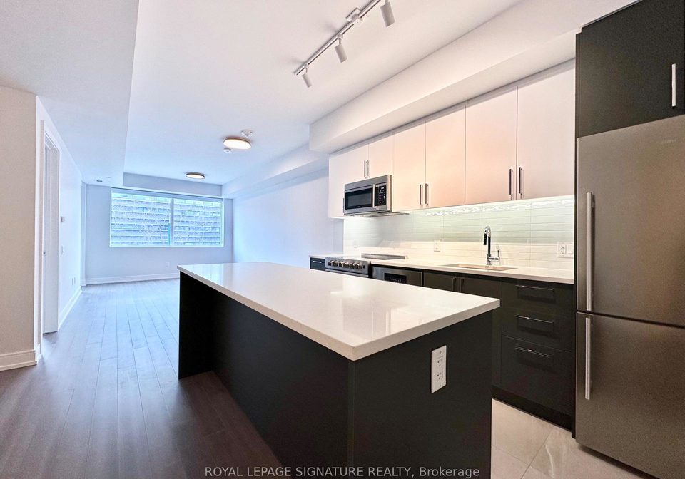 664-spadina-avenue-toronto-ontario-c13439198