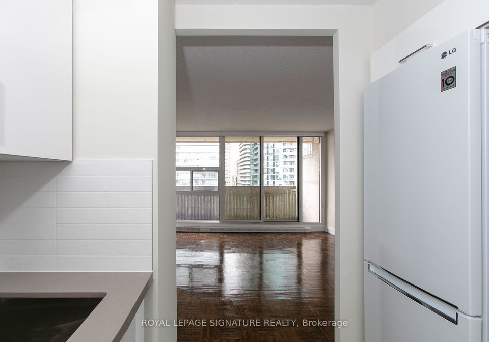 33-isabella-street-toronto-ontario-c13439204