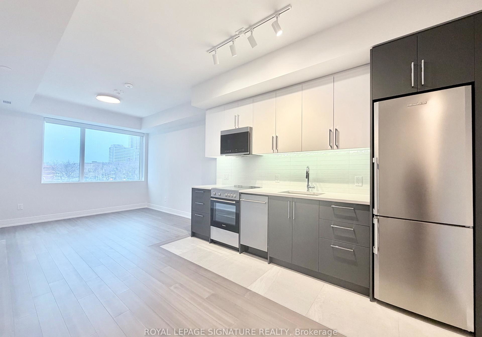 664-spadina-avenue-toronto-ontario-c13439206