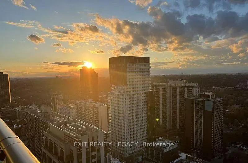 99-broadway-avenue-toronto-ontario-c13439544