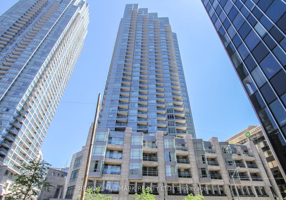 2181-yonge-street-toronto-ontario-c13439630