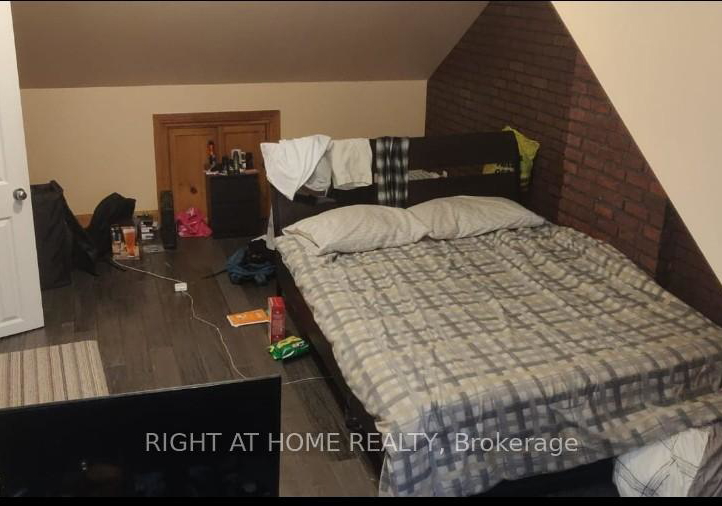 104-bleecker-street-toronto-ontario-c13439644