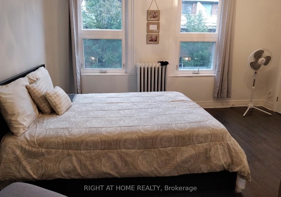 104-bleecker-street-toronto-ontario-c13439644