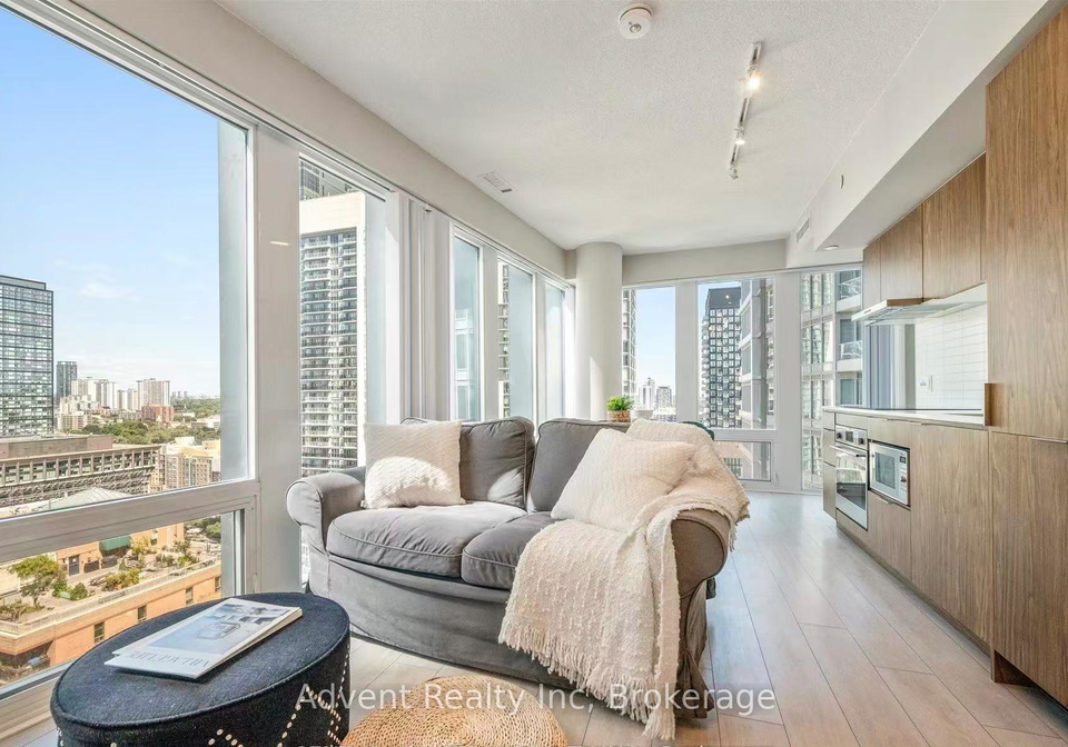 60-shuter-street-toronto-ontario-c13440134